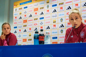 Seleccin Femenina Espaa: Alexia Putellas e Irene Paredes, capitanas de nuevo en la Seleccin Espaola
