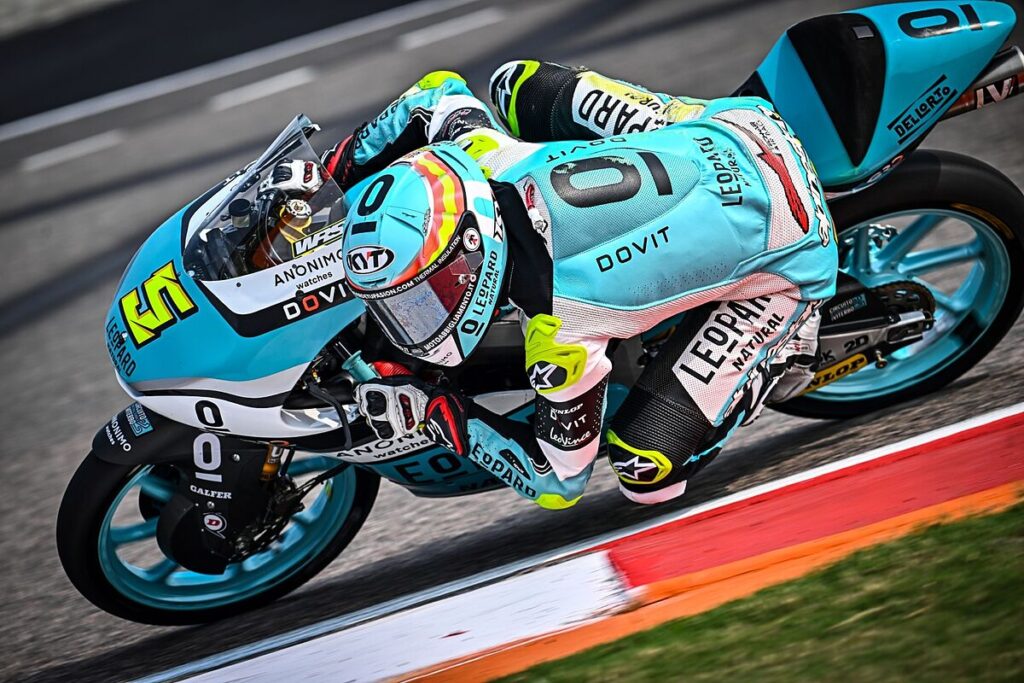 GP India MotoGP 2023: Masi, pole en agua en Moto3 y problemas para Holgado