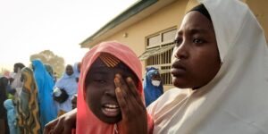 Secuestran a más de 20 estudiantes en un asalto a residencias femeninas en el noroeste de Nigeria