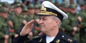 ¿Vivo o muerto? Así es Viktor Sokolov, el veterano de Siria que vigila para Rusia el estratégico mar Negro