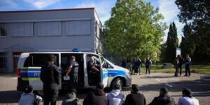 La policía alemana desmantela una red de traficantes de refugiados
