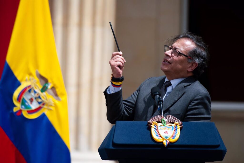 Petro revela que EEUU pidió a Colombia construir un muro en el Tapón del Darién