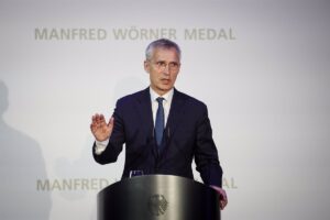 Stoltenberg espera para este otoño la ratificación turca a la adhesión de Suecia a la OTAN