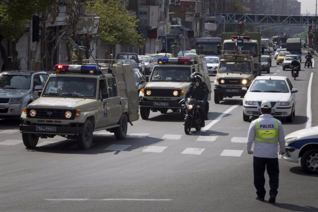 Irán dice haber desactivado 30 bombas en Teherán y detenido a 28 supuestos miembros de Estado Islámico