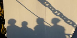 En pisos, parroquias, contenedores…en Berlín no caben más refugiados