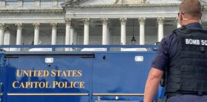 La Policía del Capitolio de EE.UU. evacúa una de sus sedes «por precaución» ante un vehículo sospechoso