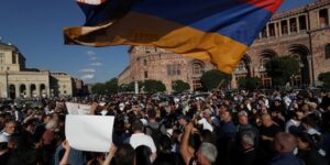 El nuevo brote de violencia en Nagorno Karabaj amenaza las ya deterioradas relaciones entre Armenia y Rusia