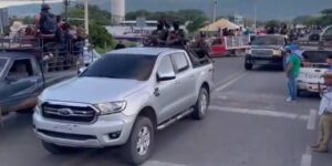 El cártel de Sinaloa desfila entre vítores y aplausos en Chiapas