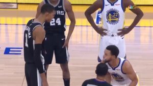 El salto inicial ms surrealista de la historia: Wembanyama vs Curry!