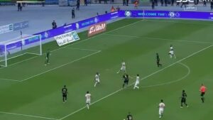 Liga Arabia Saud: Dej de ser Baln de Oro ayer, pero la calidad no la pierde: Golazo de Benzema!