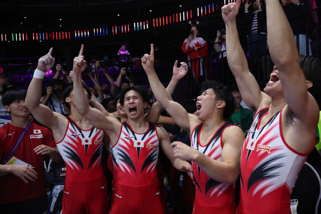 Japn recupera el oro masculino por equipos ocho aos despus
