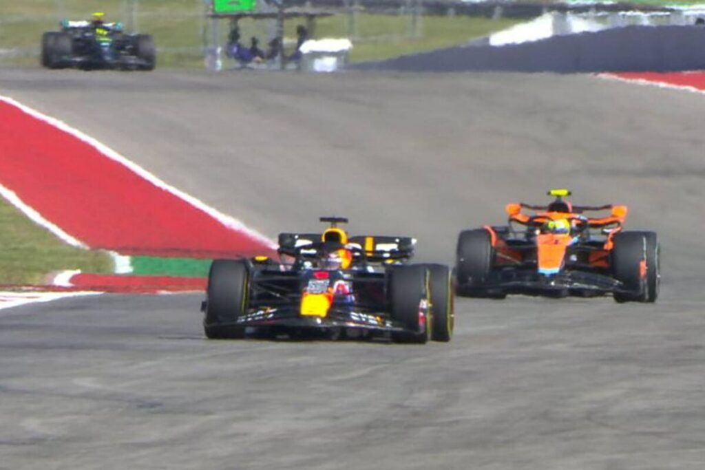 Intense US Grand Prix sees Hamilton push Verstappen to the end