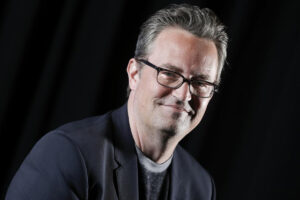 Muere a los 54 aos el actor Matthew Perry, Chandler en ‘Friends’, ahogado en un jacuzzi