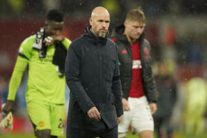 Premier League: El inslito castigo de Ten Hag a sus jugadores tras perder ante el City: obligarles a escuchar las celebraciones del rival