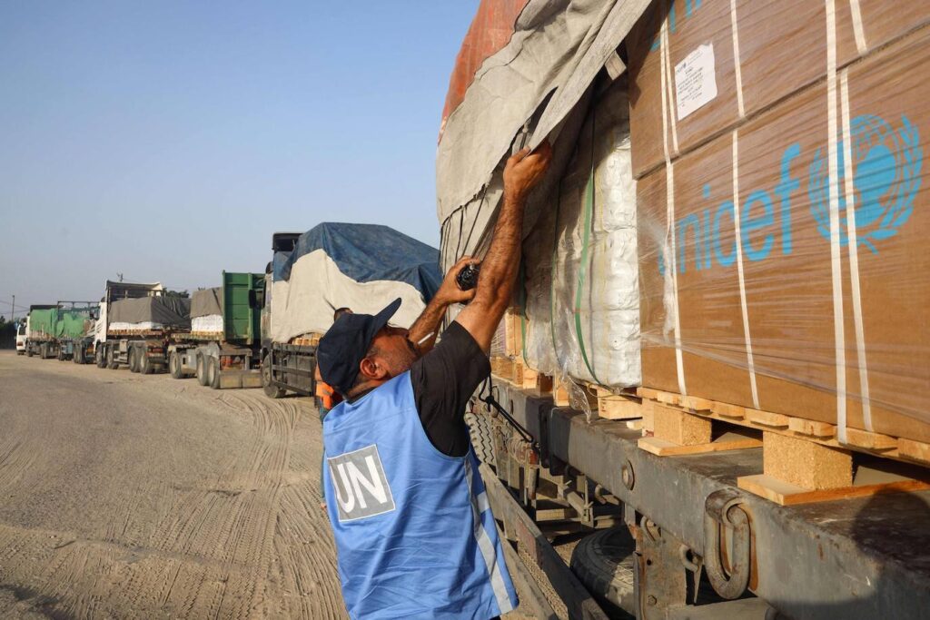 La desesperación en Gaza lleva al asalto de los centros de ayuda humanitaria