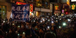 Condenan a cuatro años de cárcel a un manifestante de Hong Kong tiroteado por la Policía