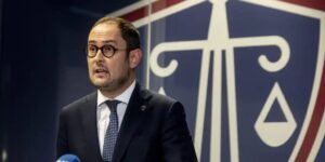 Dimite el ministro de Justicia belga al reconocer un «error monumental» en el atentado de Bruselas