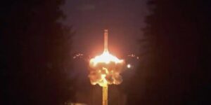 Rusia ensaya con misiles balísticos para preparar a sus tropas ante un «ataque nuclear masivo»