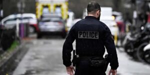 Macron urge a modificar y endurecer su proyecto de Ley sobre inmigración