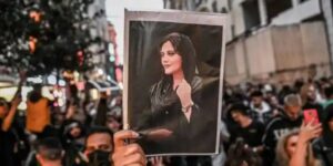 Condenadas a seis y siete años de cárcel las periodistas que contaron la muerte de Mahsa Amini
