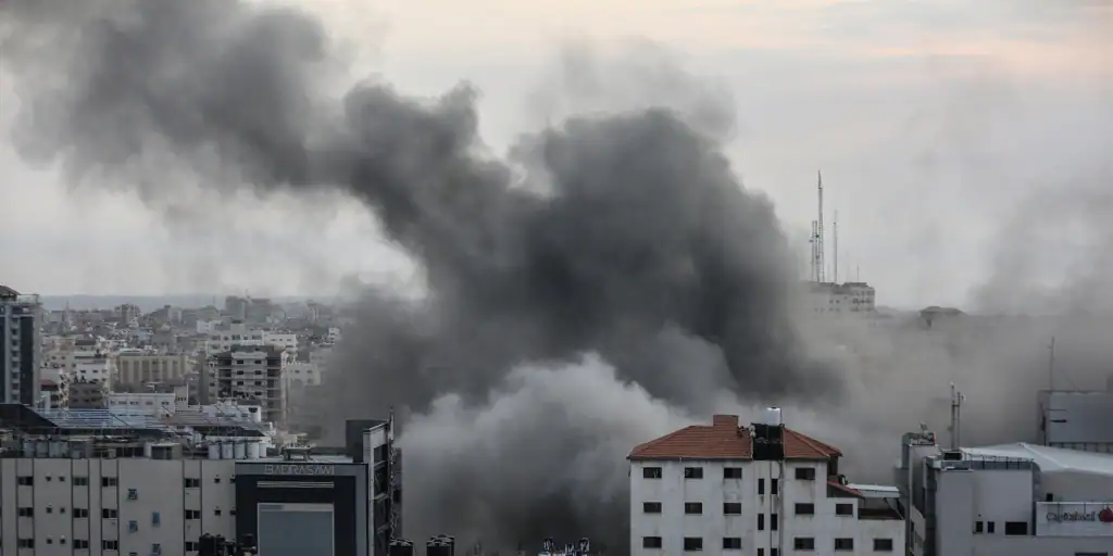 «Trabajamos en un plan para evacuar a los españoles de Gaza por si es necesario salir»