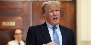 Trump es multado con 5.000 dólares por violar la orden de silencio en su juicio por fraude en Nueva York