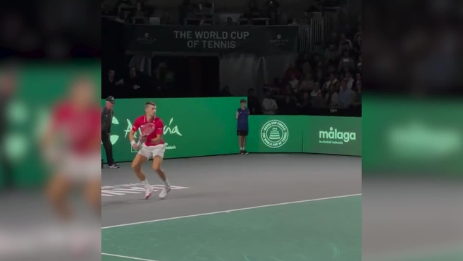 Copa Davis 2023: Djokovic responde a los ingleses que hacan ruido cuando iba a hablar: «Dormiris bien, iros a casa»
