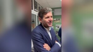 Valencia CF: Mateu Alemany advierte al Valencia: «Cuidado, los chavales son muy buenos»