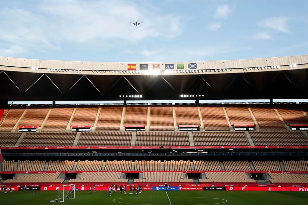 La Cartuja, el «estadio nacional» de la Seleccin al estilo Wembley o Saint-Denis
