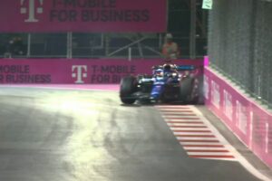 GP Las Vegas 2023: Una bandera roja deja a Russell y Piastri en cabeza; Alonso 7º y Sainz 17º
