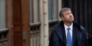 Un acuerdo secreto de 40 millones de dólares vincula a Roman Abramovich con dos hombres del círculo íntimo de Putin
