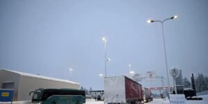 Finlandia cierra toda su frontera con Rusia tras clausurar el único paso que permanecía abierto