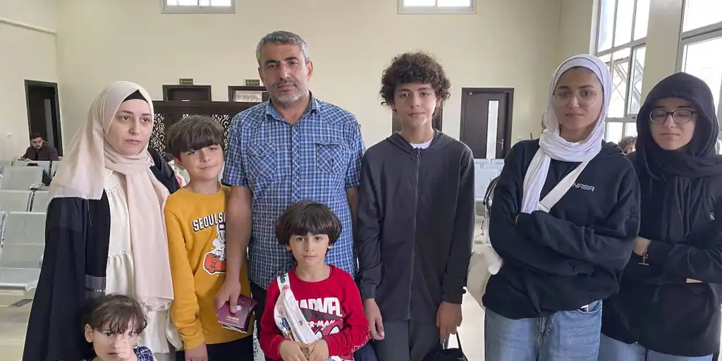 Los hispano-palestinos viven una odisea para salir del infierno de Gaza