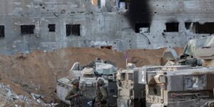 Netanyahu no consiente que EE.UU. le marque el paso con las 'pausas humanitarias'>