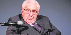 Muere Henry Kissinger, figura central de la política exterior de EE.UU. en el siglo XX