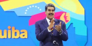 EE.UU. da a Maduro hasta el 30 de noviembre para que rehabilite a los políticos venezolanos incluida María Corina Machado