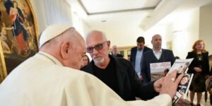 Familiares de rehenes de Hamás piden al Papa ayuda para que la Cruz Roja pueda verificar sus condiciones de salud