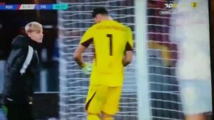 Serie A: Mourinho vuelve al pasado con un papel, un recogepelotas y una ‘fuga’ del estadio