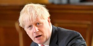 Boris Johnson pidió «opciones militares» para asaltar una fábrica de Países Bajos y conseguir dosis de la vacuna contra la covid