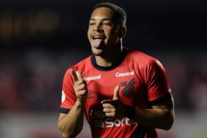 FC Barcelona: El Atltico Paranaense anuncia oficialmente la marcha de Vitor Roque al Bara en este mercado de invierno