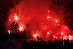Ligue 1: Prohibidos los desplazamientos de hinchas de ocho clubes franceses este fin de semana