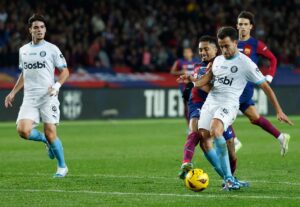 Girona: Mchel saca del pozo a Eric Garca