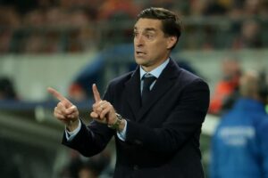 «Es increble que Diego Alonso siga siendo entrenadordelSevilla»
