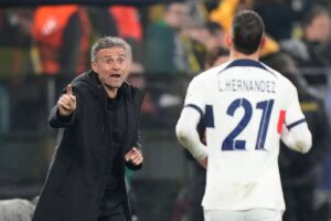 Champions League: Luis Enrique se viene arriba tras el pase del PSG a octavos: «No tengo duda de que seremos ms fuertes en febrero»