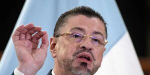 La Corte guatemalteca blinda la toma de posesión y resuelve que Arévalo debe asumir la presidencia el 14 de enero