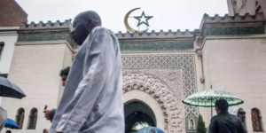 Francia vetará a partir del 1 de enero a los imanes procedentes del extranjero