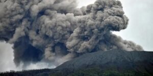 Ascienden a 22 los alpinistas muertos por la erupción del volcán Merapi en Indonesia