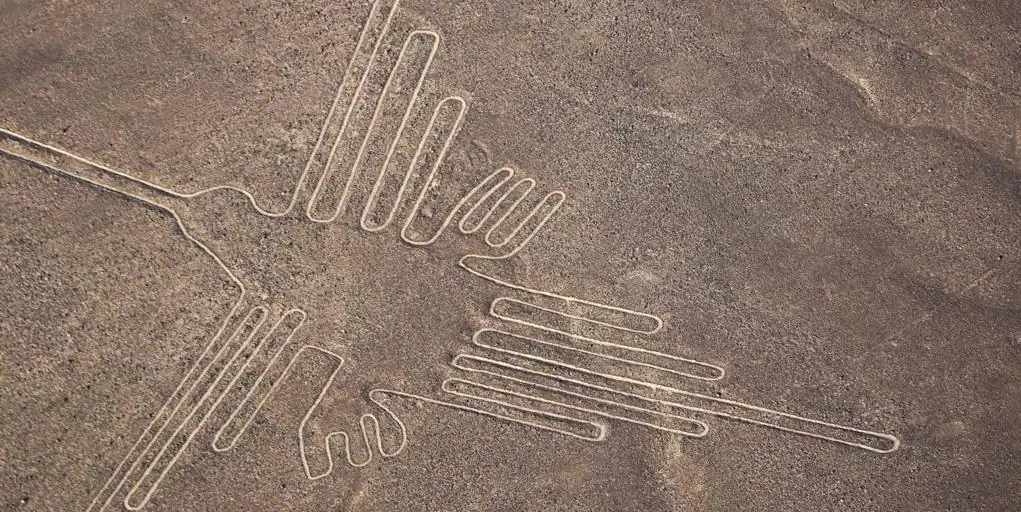 Una avioneta con turistas aterriza de emergencia sobre las Líneas de Nazca en Perú
