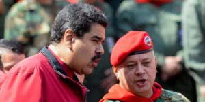 Argentina ordena formalmente a la Interpol la captura de Maduro y Diosdado Cabello