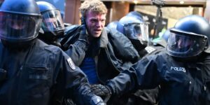 Agresiones y proclamas violentas en las manifestaciones propalestinas de Berlín con motivo del 7-O